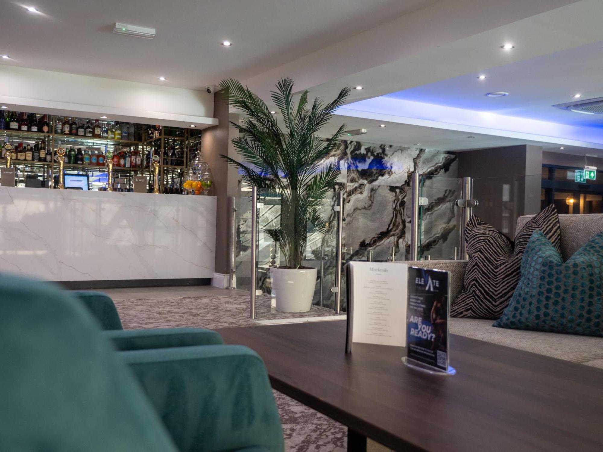 Marian Resort And Spa Престатин Екстериор снимка